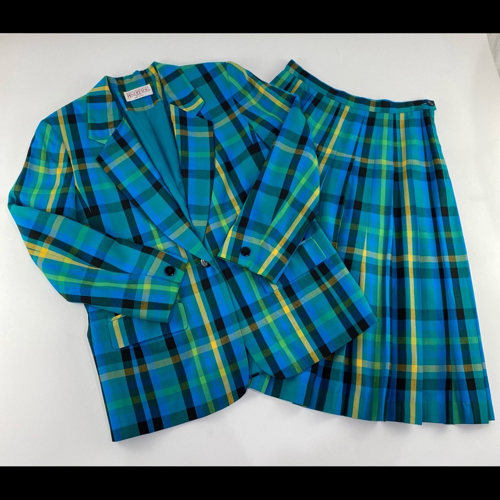 Vtg Pendleton skirt suit petite